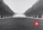 Image jardins de Versailles Versailles France, 1918, de la seconde 37 séquences d'archives historiques vidéo 65675030271