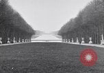 Image jardins de Versailles Versailles France, 1918, de la seconde 38 séquences d'archives historiques vidéo 65675030271