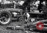 Image tracteur générateur alimenté Hinsdale Illinois USA, 1954, de la seconde 16 séquences d'archives historiques vidéo 65675030289