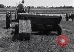 Image tracteur générateur alimenté Hinsdale Illinois USA, 1954, de la seconde 35 séquences d'archives historiques vidéo 65675030289