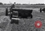 Image tracteur générateur alimenté Hinsdale Illinois USA, 1954, de la seconde 38 séquences d'archives historiques vidéo 65675030289