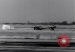 Image jet sans le train d'atterrissage France, 1954, de la seconde 19 séquences d'archives historiques vidéo 65675030290