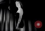 Image Miss Europe Concours France, 1954, de la seconde 14 séquences d'archives historiques vidéo 65675030292