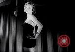 Image Miss Europe Concours France, 1954, de la seconde 16 séquences d'archives historiques vidéo 65675030292