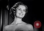 Image Miss Europe Concours France, 1954, de la seconde 17 séquences d'archives historiques vidéo 65675030292