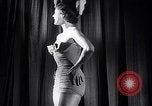 Image Miss Europe Concours France, 1954, de la seconde 22 séquences d'archives historiques vidéo 65675030292