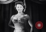 Image Miss Europe Concours France, 1954, de la seconde 27 séquences d'archives historiques vidéo 65675030292