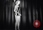 Image Miss Europe Concours France, 1954, de la seconde 32 séquences d'archives historiques vidéo 65675030292