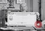 Immagine di Charles Coburn United States USA, 1954, secondo 18 filmato di repertorio 65675030293