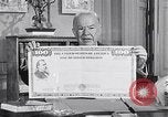 Immagine di Charles Coburn United States USA, 1954, secondo 19 filmato di repertorio 65675030293