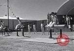 Immagine di Xxii svizzero di ginnastica americano San Francisco California USA, 1954, secondo 11 filmato di repertorio 65675030300