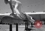Immagine di Xxii svizzero di ginnastica americano San Francisco California USA, 1954, secondo 14 filmato di repertorio 65675030300