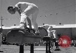 Immagine di Xxii svizzero di ginnastica americano San Francisco California USA, 1954, secondo 15 filmato di repertorio 65675030300