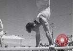 Immagine di Xxii svizzero di ginnastica americano San Francisco California USA, 1954, secondo 30 filmato di repertorio 65675030300