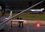 Standbild Forward Air Controller Vietnam, 1966, aus Sekunde 25 historischem Filmmaterial Videoclip 65675030304