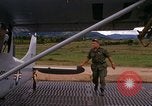 Standbild Forward Air Controller Vietnam, 1966, aus Sekunde 28 historischem Filmmaterial Videoclip 65675030304
