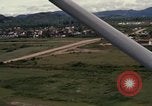 Standbild O 1E Flugzeuge Vietnam, 1966, aus Sekunde 14 historischem Filmmaterial Videoclip 65675030308