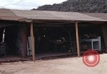 Standbild sandbagged Checkpoint Vietnam, 1966, aus Sekunde 18 historischem Filmmaterial Videoclip 65675030310