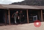 Standbild sandbagged Checkpoint Vietnam, 1966, aus Sekunde 20 historischem Filmmaterial Videoclip 65675030310