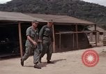 Standbild sandbagged Checkpoint Vietnam, 1966, aus Sekunde 22 historischem Filmmaterial Videoclip 65675030310