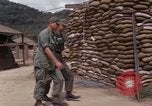 Standbild sandbagged Checkpoint Vietnam, 1966, aus Sekunde 24 historischem Filmmaterial Videoclip 65675030310