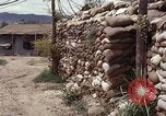 Standbild sandbagged Checkpoint Vietnam, 1966, aus Sekunde 32 historischem Filmmaterial Videoclip 65675030310