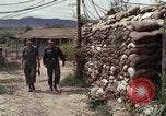 Standbild sandbagged Checkpoint Vietnam, 1966, aus Sekunde 39 historischem Filmmaterial Videoclip 65675030310