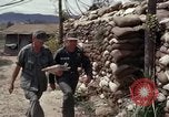 Standbild sandbagged Checkpoint Vietnam, 1966, aus Sekunde 42 historischem Filmmaterial Videoclip 65675030310