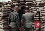 Standbild sandbagged Checkpoint Vietnam, 1966, aus Sekunde 45 historischem Filmmaterial Videoclip 65675030310