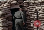 Standbild sandbagged Checkpoint Vietnam, 1966, aus Sekunde 46 historischem Filmmaterial Videoclip 65675030310