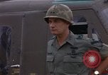 Standbild UH 1D Hubschrauber Vietnam, 1966, aus Sekunde 4 historischem Filmmaterial Videoclip 65675030314