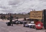 Standbild der US Air Force Kapitäne Vietnam, 1966, aus Sekunde 26 historischem Filmmaterial Videoclip 65675030324