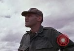Standbild der US Air Force Kapitäne Vietnam, 1966, aus Sekunde 35 historischem Filmmaterial Videoclip 65675030324