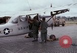 Standbild O 1E Flugzeuge Vietnam, 1966, aus Sekunde 51 historischem Filmmaterial Videoclip 65675030325