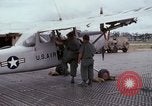 Standbild O 1E Flugzeuge Vietnam, 1966, aus Sekunde 52 historischem Filmmaterial Videoclip 65675030325