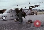 Standbild O 1E Flugzeuge Vietnam, 1966, aus Sekunde 60 historischem Filmmaterial Videoclip 65675030325