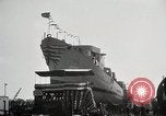 Standbild USS Currier Bay City Michigan USA, 1943, aus Sekunde 27 historischem Filmmaterial Videoclip 65675030327