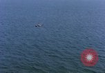Standbild S-2E Flugzeuge Tropfen Torpedo Guantanamo Bay Kuba, 1966, aus Sekunde 4 historischem Filmmaterial Videoclip 65675030330