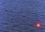Standbild S-2E Flugzeuge Tropfen Torpedo Guantanamo Bay Kuba, 1966, aus Sekunde 12 historischem Filmmaterial Videoclip 65675030330