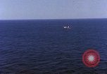 Standbild S-2E Flugzeuge Tropfen Torpedo Guantanamo Bay Kuba, 1966, aus Sekunde 39 historischem Filmmaterial Videoclip 65675030330