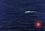 Standbild S-2E Flugzeuge Tropfen Torpedo Guantanamo Bay Kuba, 1966, aus Sekunde 60 historischem Filmmaterial Videoclip 65675030330