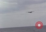 Image S-2e avion Guantanamo Bay à Cuba, 1966, de la seconde 20 séquences d'archives historiques vidéo 65675030331