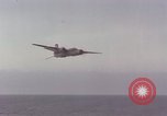 Image S-2e avion Guantanamo Bay à Cuba, 1966, de la seconde 55 séquences d'archives historiques vidéo 65675030331