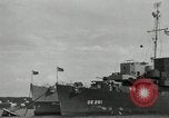 Image Frament USS (ED-677) l'île des Bermudes, 1943, de la seconde 27 séquences d'archives historiques vidéo 65675030350