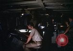 Image USS Wasp Centre d'information de combat Guantanamo Bay à Cuba, 1966, de la seconde 15 séquences d'archives historiques vidéo 65675030354