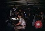 Image USS Wasp Centre d'information de combat Guantanamo Bay à Cuba, 1966, de la seconde 34 séquences d'archives historiques vidéo 65675030354