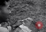 Standbild Rekonvaleszenten Italien, 1944, aus Sekunde 52 historischem Filmmaterial Videoclip 65675030362