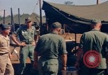 Standbild Oberst James J Moran Vietnam, 1965, aus Sekunde 41 historischem Filmmaterial Videoclip 65675030363
