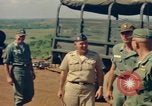 Standbild Oberst James J Moran Vietnam, 1965, aus Sekunde 53 historischem Filmmaterial Videoclip 65675030363
