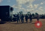 Standbild Thanksgiving Day essen Vietnam, 1965, aus Sekunde 6 historischem Filmmaterial Videoclip 65675030364